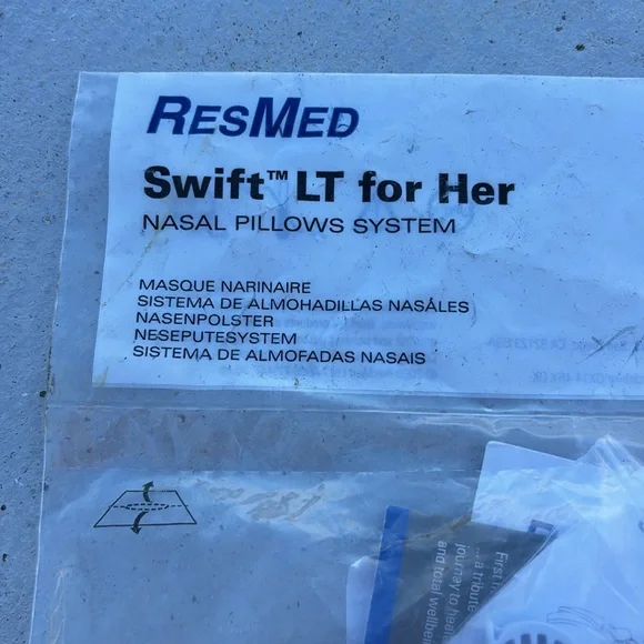 RESMED swift LT for her nasal pillows system XSM/S/M NEW unopened REF 60588 - Picture 3 of 4